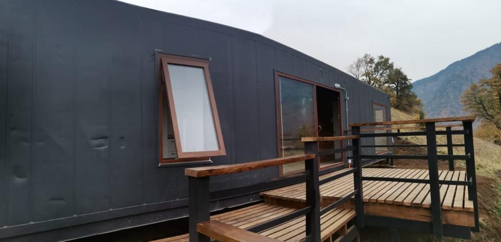 51f17bb1-48d3-4482-bfa4-a250d198731a